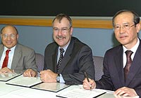 Argonne, IIT, KPX Sign Agreement